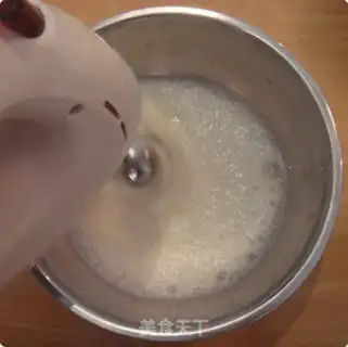 Make A flower birthday cake step 5