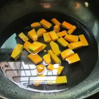 Make Pumpkin soup step 1