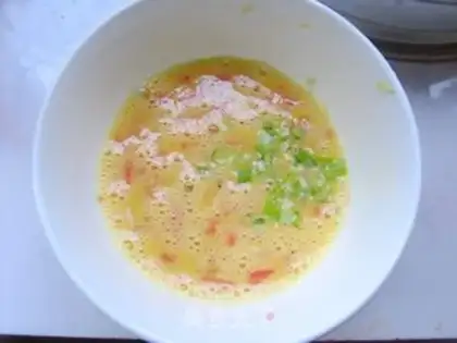 Make Onion-nutrient eggcake step 3