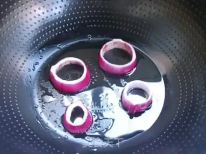 Make Onion-nutrient eggcake step 4