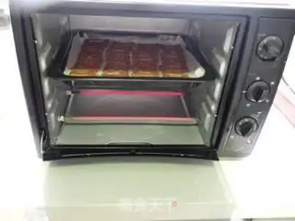 Make Coco walnut cookies step 11