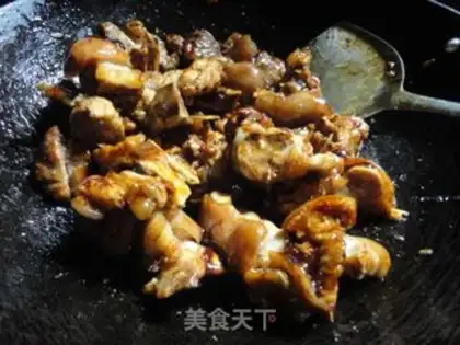 Make Soy sauce, pig hoof step 7