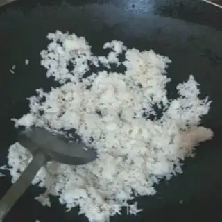Make Shrimp corn fried rice step 2