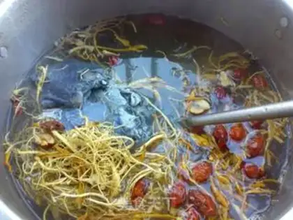 Make The ginseng weed soup step 4