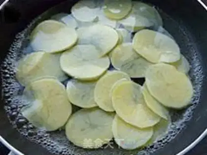 Make Spicy potatoes step 2