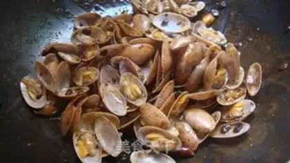 Make The fragrance clams step 7