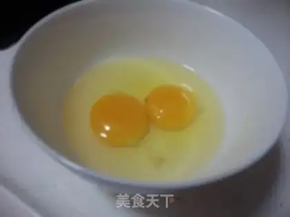 Make Three-coloured eggs step 2
