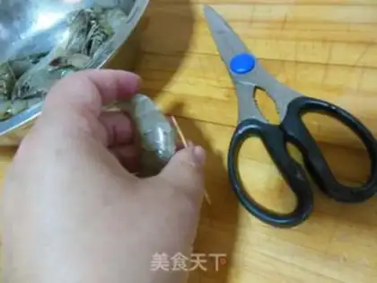 Make Shrimp burns the melon step 1