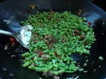 Make Meatloaf spicy beans step 7