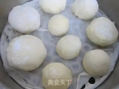 Make Yellow-faced buns step 6