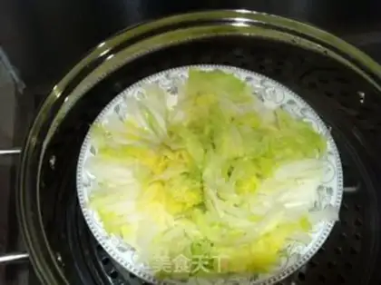 Make Garlic fan dolls step 2