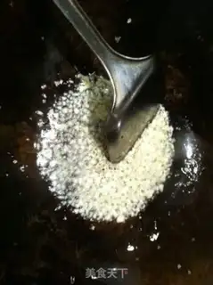 Make Garlic fan dolls step 5