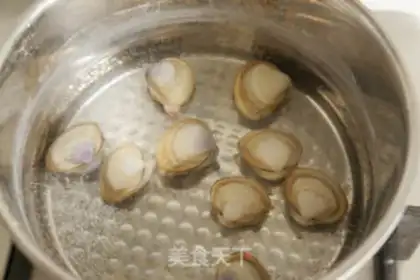 Make White clam cream pasta step 2