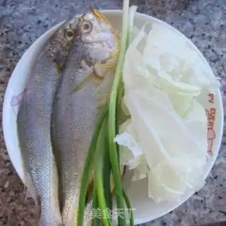 Make Little yellow fish stew step 0