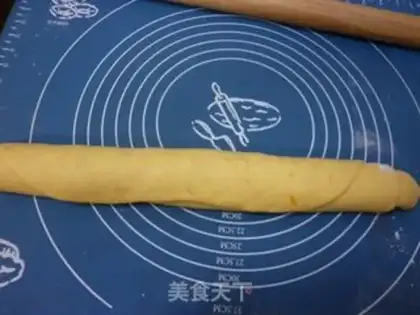 Make Pumpkin rolls step 10