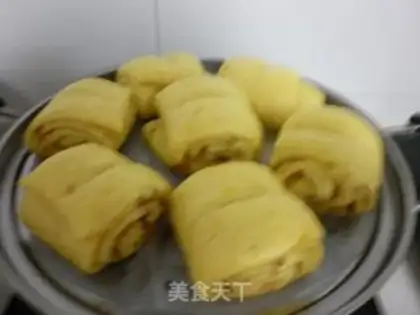Make Pumpkin rolls step 14