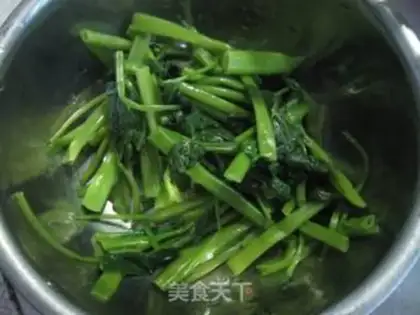 Make Garlic cabbage step 7