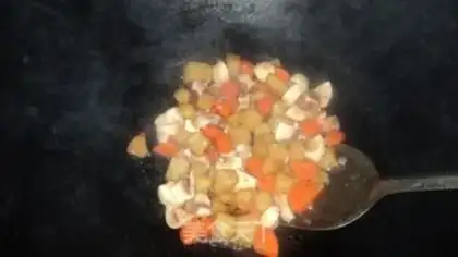 Make Curry potato chicken step 4