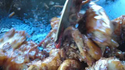Make White fruit burning pigs