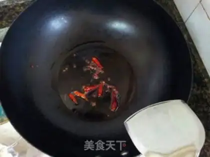 Make Spicy Fried crabs step 3