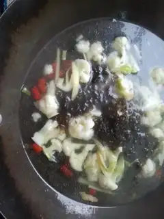 Make Sour soup with fish cuisine step 9