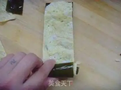 Make Sea belt egg rolls step 9