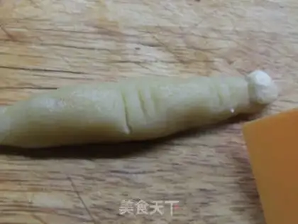 Make Scaryfinger crackers step 5