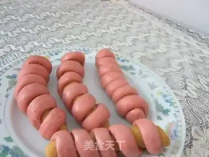 Make Sausage rolls step 4