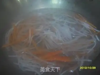Make Like spring rolls step 2