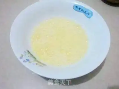Make Banana omelet step 1