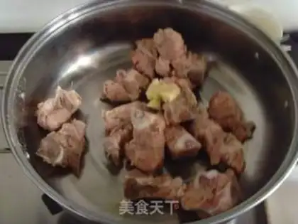 Make Corn carrots and pig bones step 2