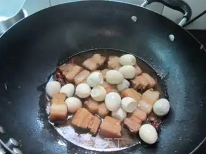 Make Red roasted quail eggs step 5