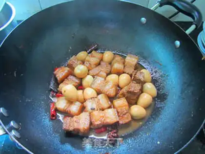 Make Red roasted quail eggs step 6