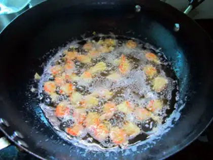 Make Hang on to curry shrimp step 6