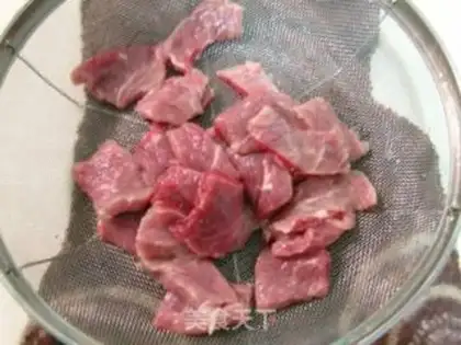 Make Quite the foot chop step 1