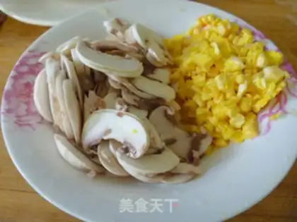 Make Fresh mushroom rice step 1