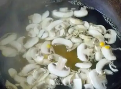 Make Fresh mushroom rice step 4