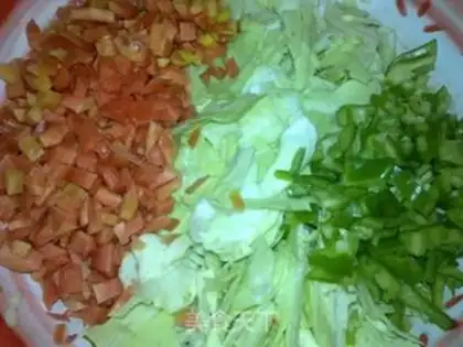 Make Yangzhou fried rice step 1