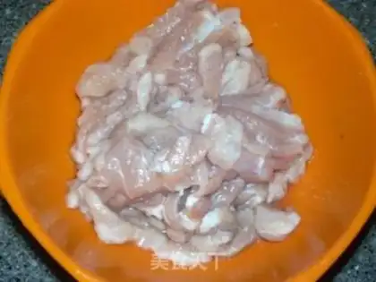 Make Yangzhou fried rice step 2