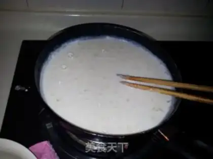 Make Coconut horse hoof cake step 5