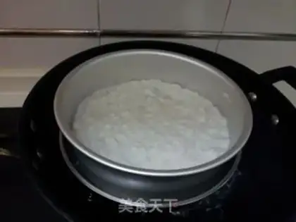 Make Coconut horse hoof cake step 7