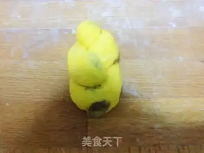 Make Pumpkin raisin pack step 12