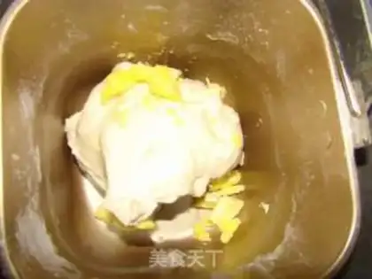 Make Sausage flower bread step 2