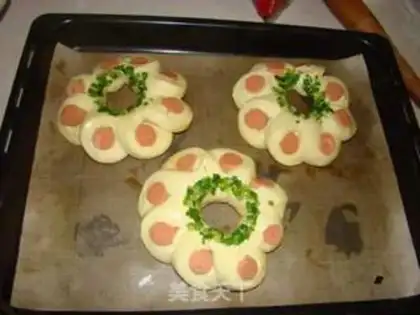 Make Sausage flower bread step 9