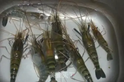 Make Garlic shrimp step 0
