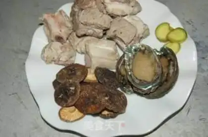 Make Frozen rib abalone soup step 0