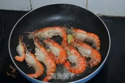 Make Garlic shrimp step 3