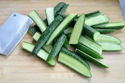 Make Spicy cucumber step 1