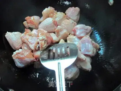 Make Black pepper sauce, chicken wings step 2