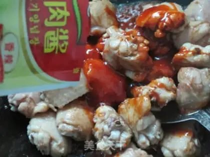Make Black pepper sauce, chicken wings step 4